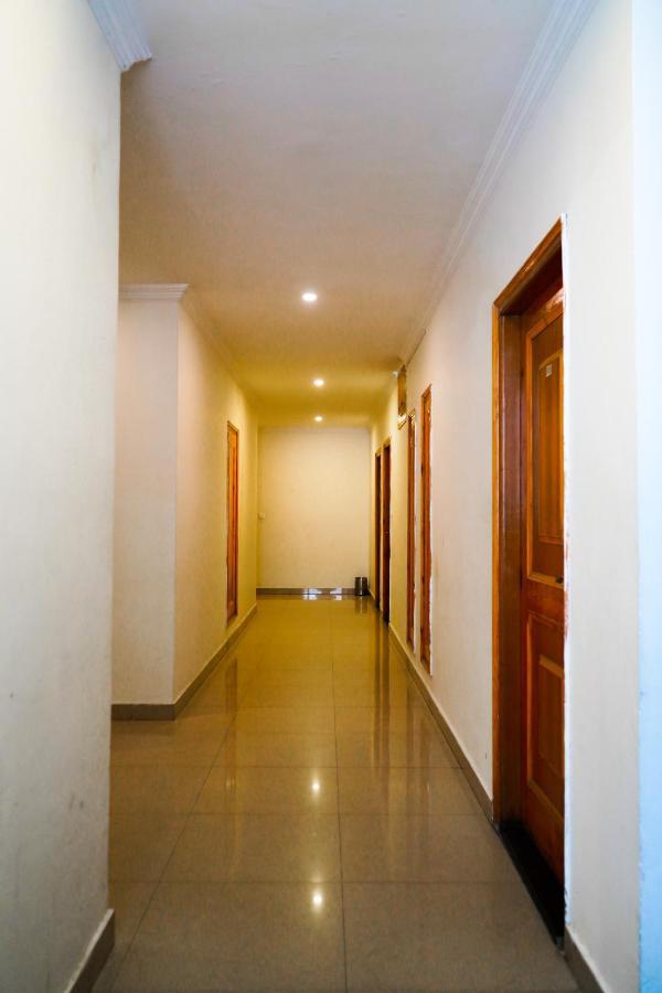 Hotel Aakash Regency Manāli Buitenkant foto